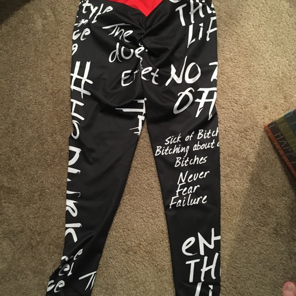 Leggings, size medium. Extra comfy and soft. - Picture 2 of 2